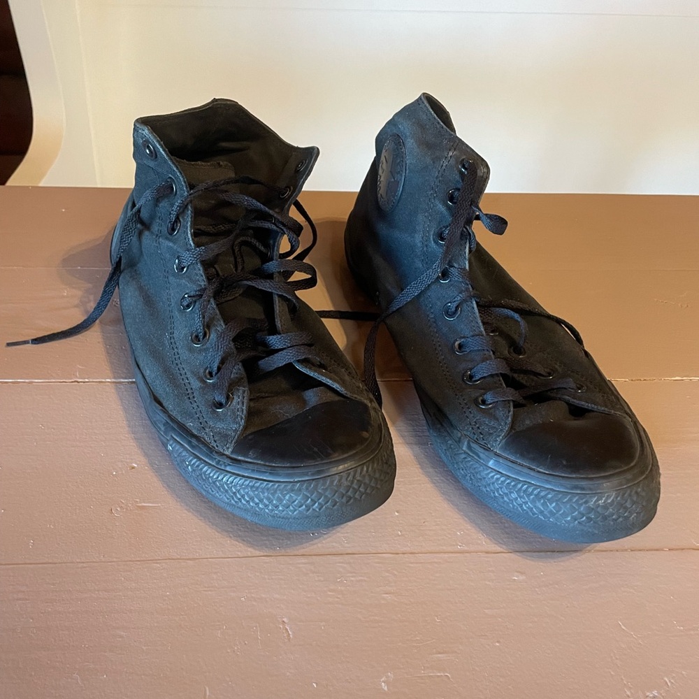 Mens High-Top Chuck Taylor Converse